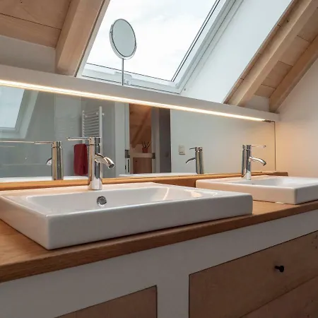 בית נופש Groot Kompas Luxe Gite Met Wellness Faciliteiten *